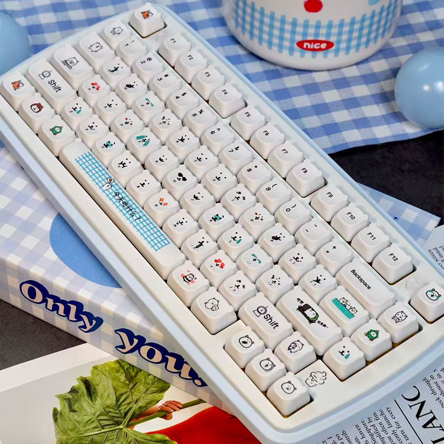 Kawaii Cartoon Joke Bear PBT K - Gaming Accessories Kawaii 评论和价格