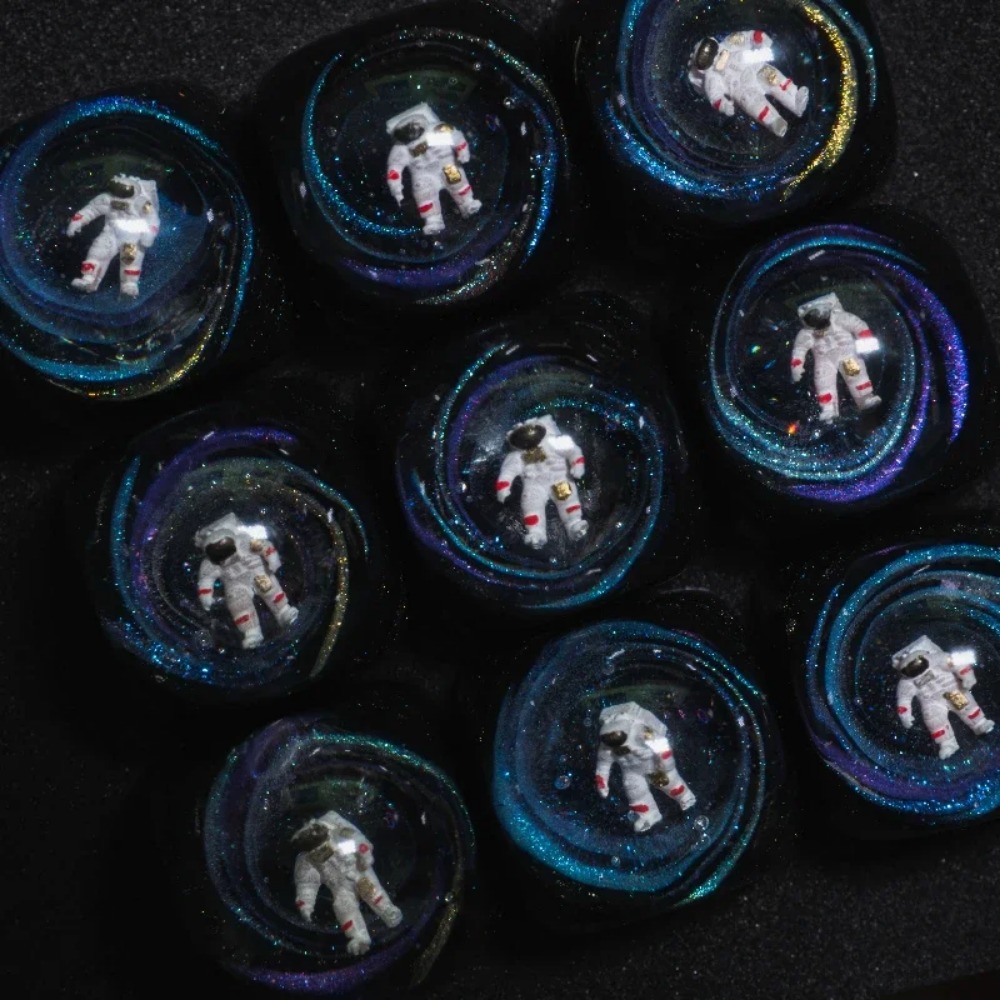 Artisan Keycap Astronaut Resin - Gaming Accessories To Gift 评论和价格